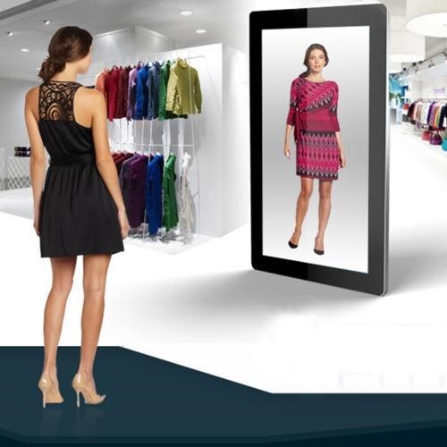 How Virtual Mirror Impacts The Approach To Shopping